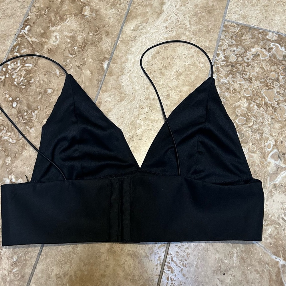 Tobi Bralette - Picture 2 of 3